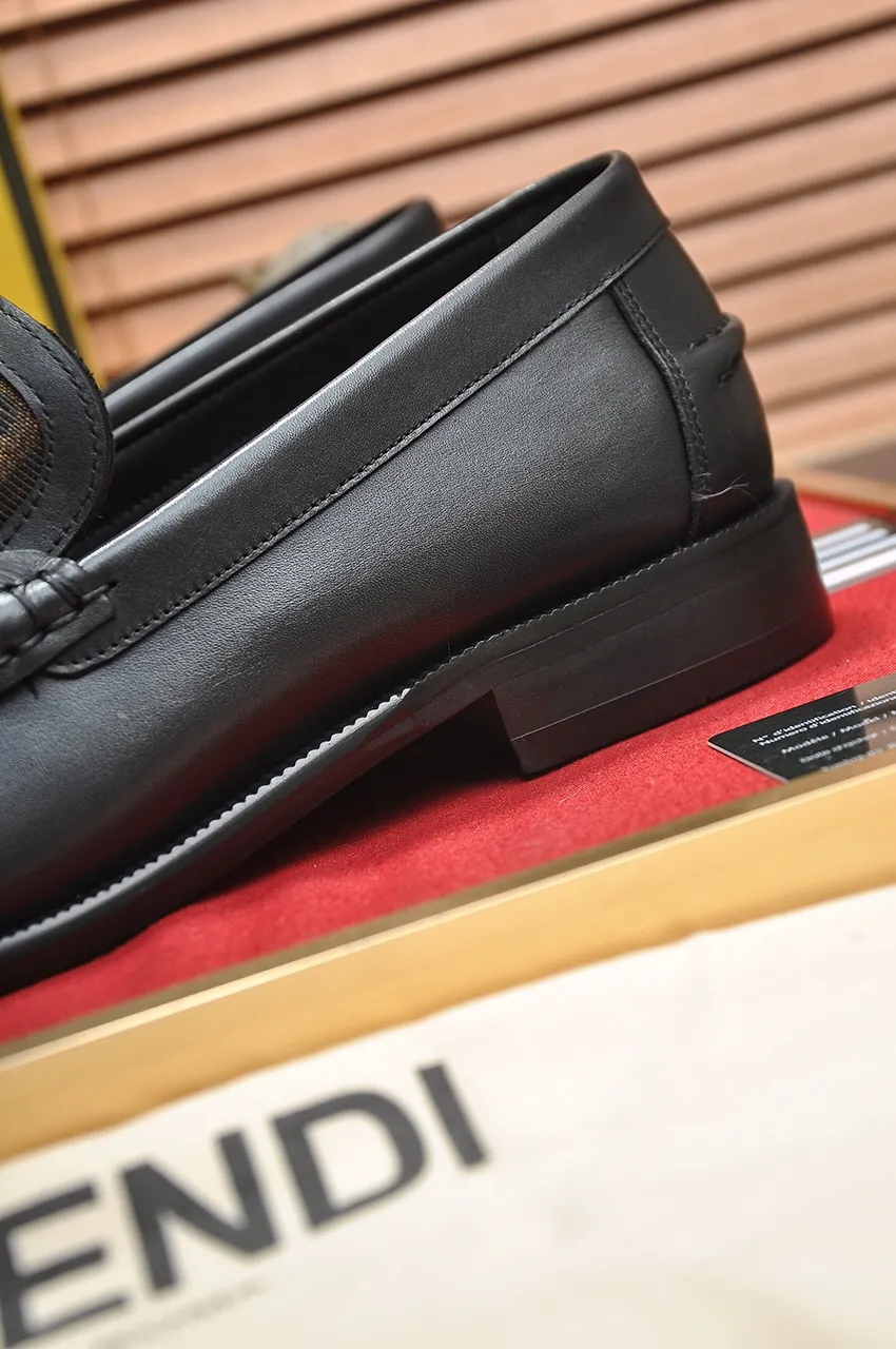 Men's shoes💰560💶[FENDI] The latest high-end men's shoes in Hong Kong! Original quality. The upper is made of imported cowhide material and cowhide lining! Super comfortable on the foot, original wear-resistant outsole, luxurious, fashionable, casual and versatile! Size: 38-45 (45 customized)